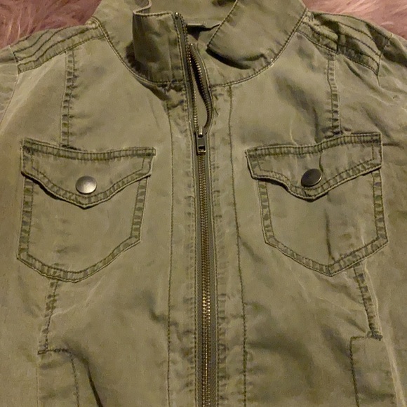 Jacket - Picture 4 of 6